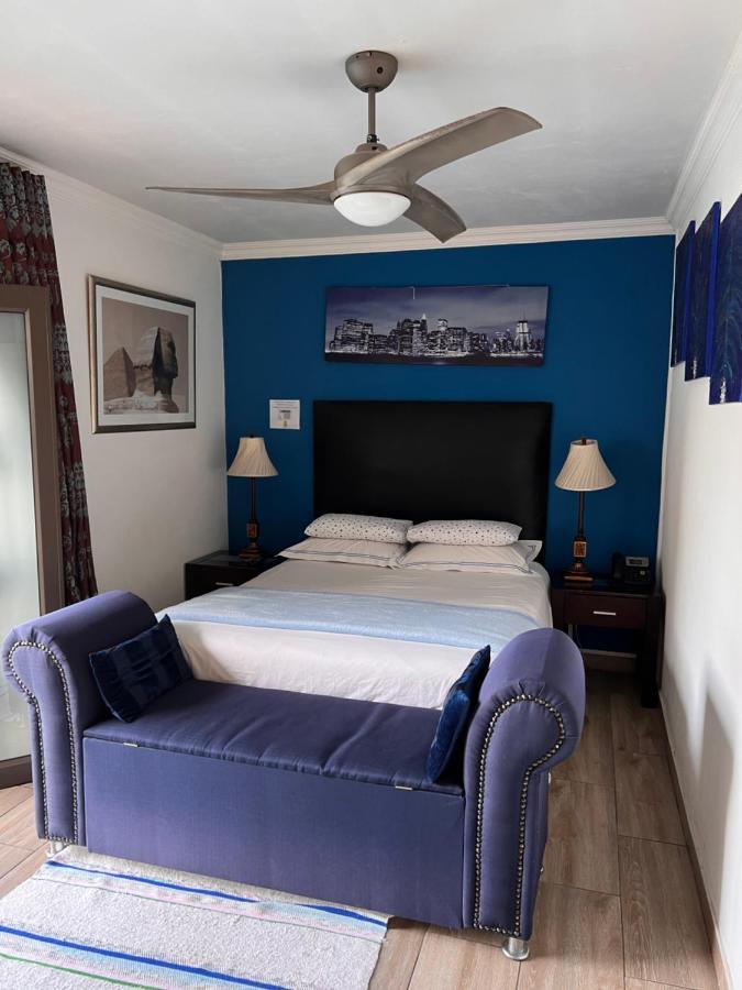 2 Op Terblanche Guesthouse Boksburg Exteriér fotografie