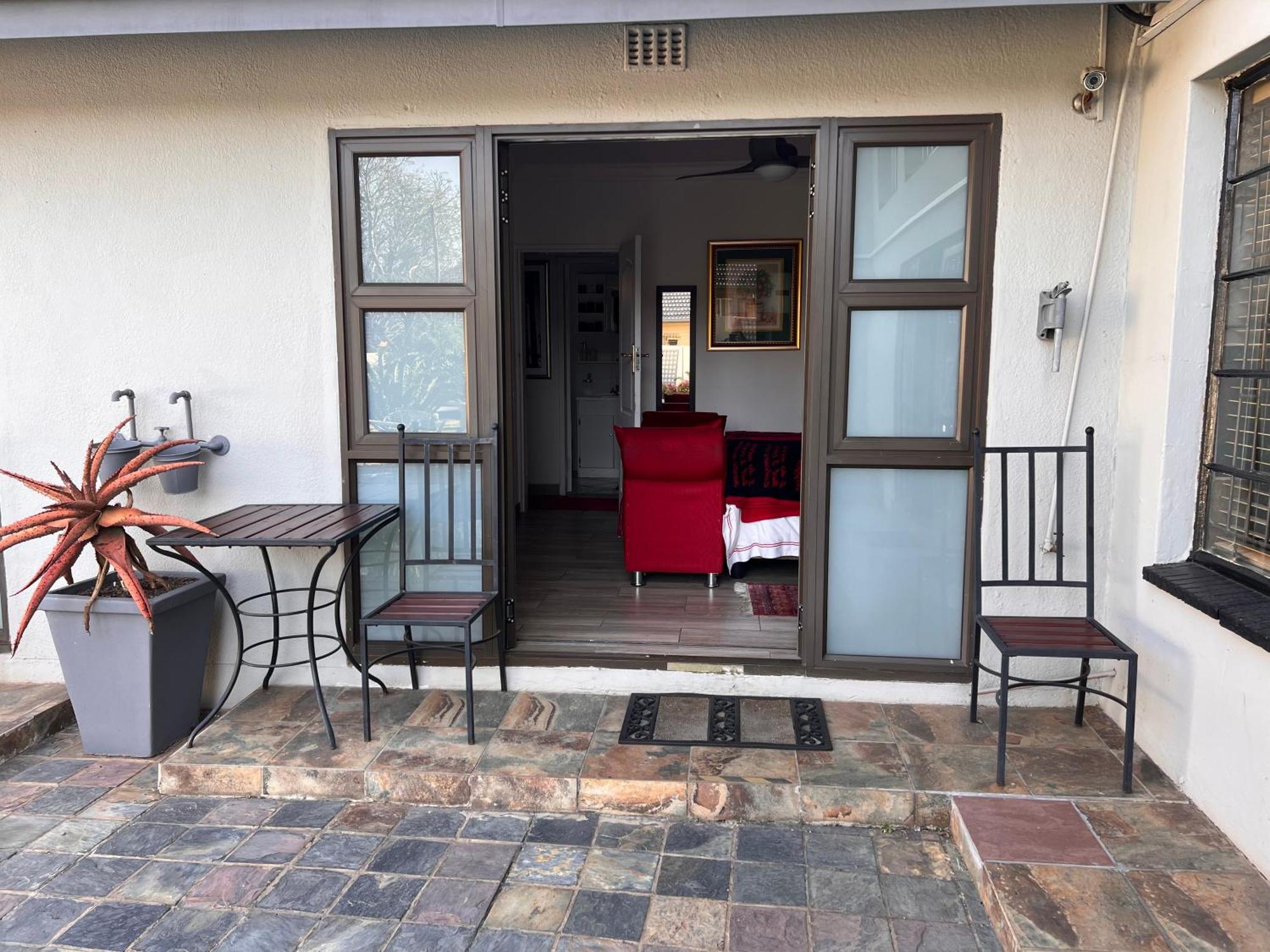 2 Op Terblanche Guesthouse Boksburg Exteriér fotografie