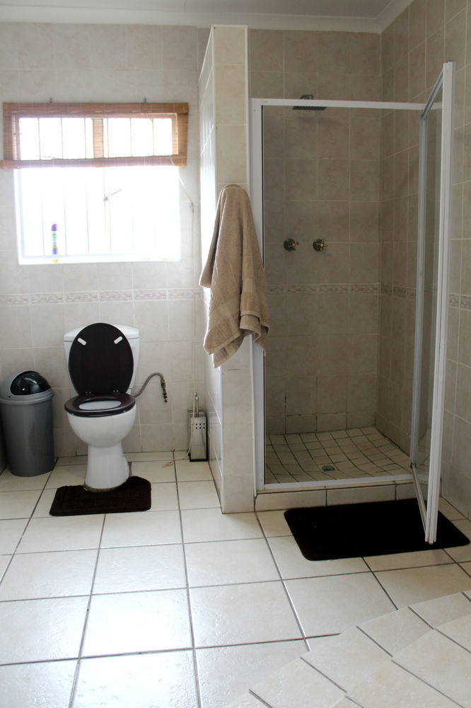 2 Op Terblanche Guesthouse Boksburg Exteriér fotografie